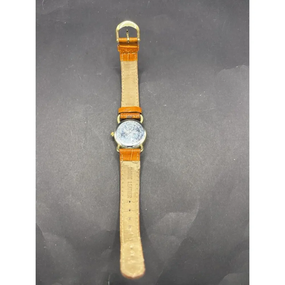 VTG Ladies Black Hills Leaves Autumn Gold Quartz Wristwatch Leather Band Analog